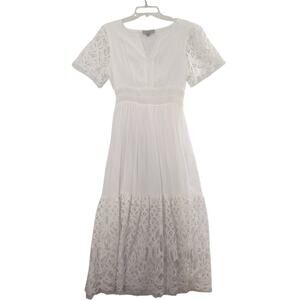 J. Gee Lace Maxi Dress Women's Size M White Short Sleeve Smocked Waist Lined